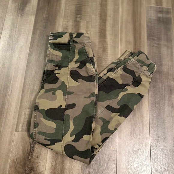 Camouflage Cargo Pants - Picture 1 of 3
